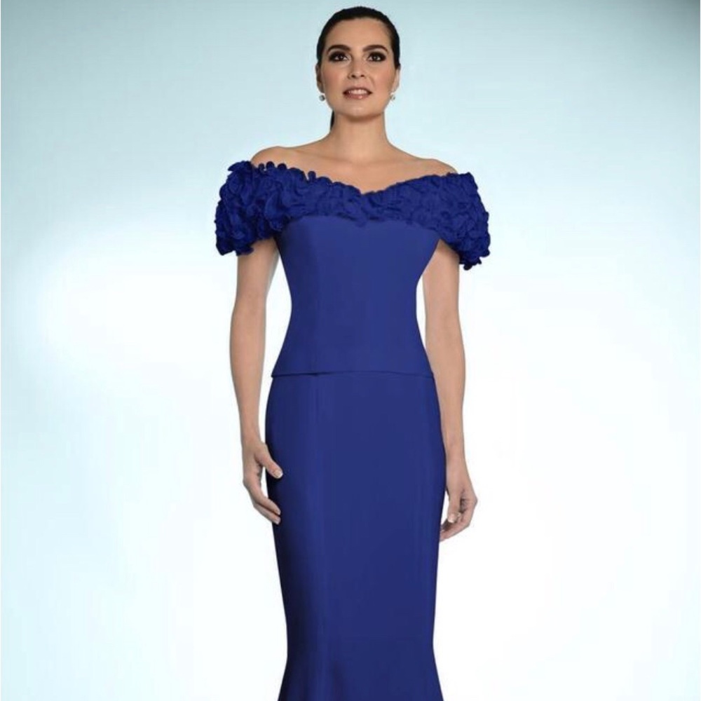 Daymor Couture Evening Gown, size 18